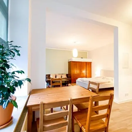 Appartamento Schoene In Plagwitz Nahe Karl-heine-strasse -netflix, Wlan, Waschmaschinet Lipsia
